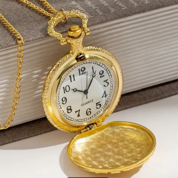 New Harry Potter wolf quartz pocket watch - Picture 5 of 5